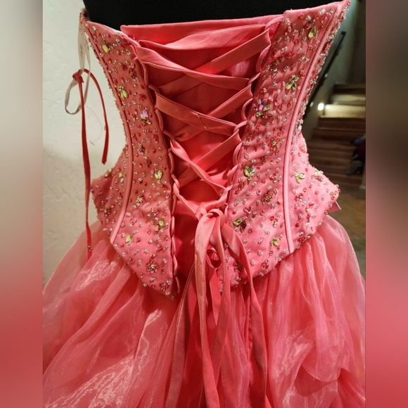 By Da Vinci beaded ruffle corset 2 piece Dress prom Quinceanera melon 10 NWT - Picture 3 of 9